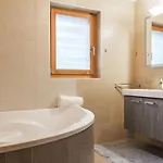 דירה Moulin Du Rae A2 By Interhome *